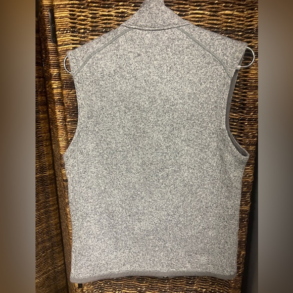 Patagonia- Womens Grey Vest, Size: Small, Pre- Owned, 100% Polyester - Picture 3 of 7